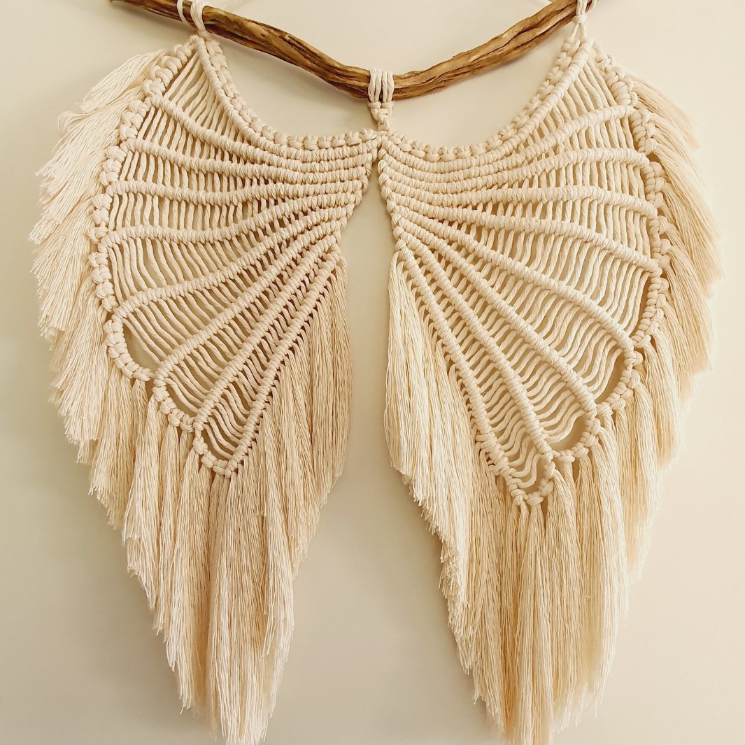 Macramé mural