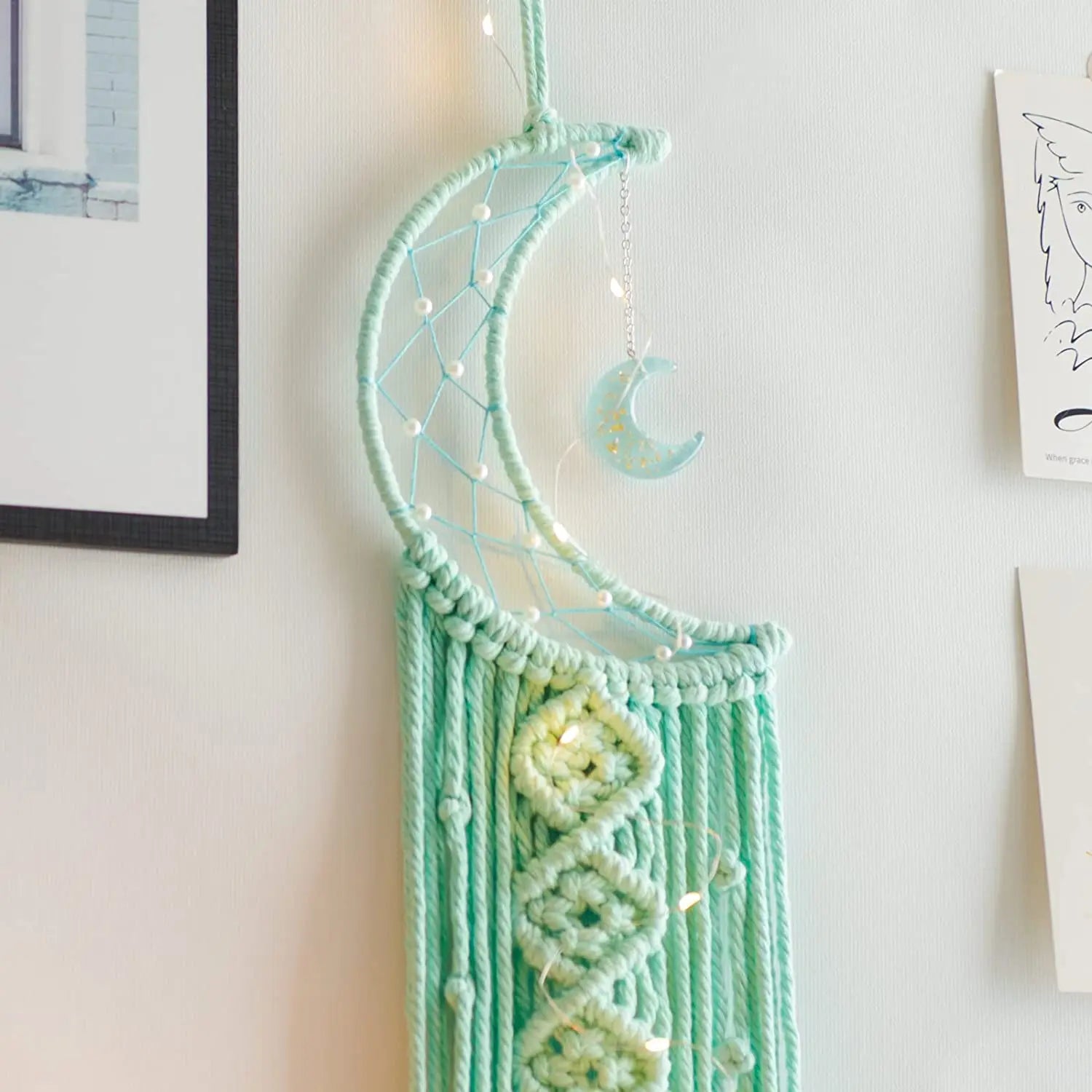 Attrape Reve Lumineux "ShambalaLight" Menthe Macramé&Co | La décoration bohème de votre intérieur