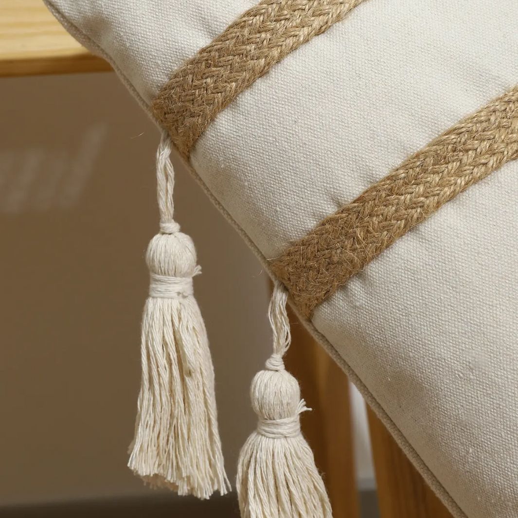 Coussin Beige "Maria" Macramé&Co | La décoration bohème de votre intérieur